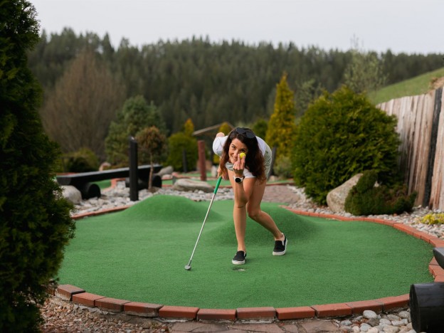 Adventure Golf